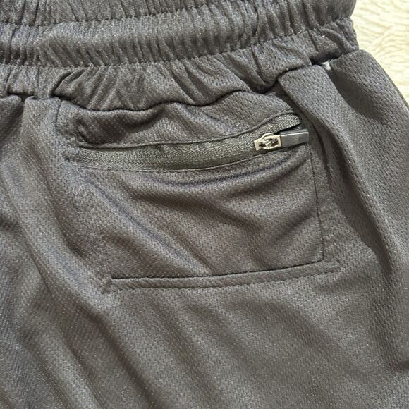 Berserk Mens Lined Gym Shorts Size XXL Anime Graphic Print Running Gym Athletic - Picture 4 of 7